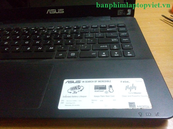 Thể hiện mã laptop Asus F454LA-Wx390D