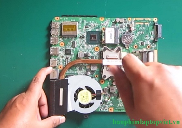 Hình ảnh Fan tản nhiệt CPU trên main Toshiba satellite L740, L745