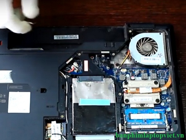 Fan tản nhiệt CPU trên main laptop Lenovo G570, G575