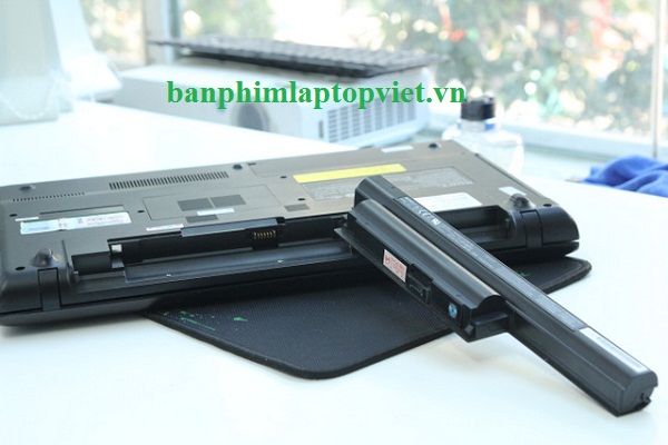 Hình ảnh của Pin laptop Sony vaio PCG71313 trên thân máy