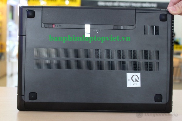 Thể hiện Pin zin - chính hãng trên thân máy tính Lenovo G400