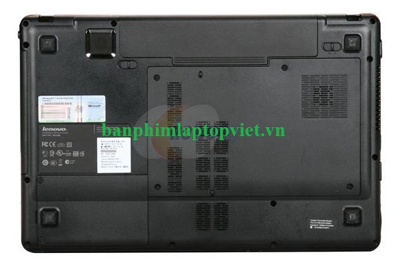 Thể hiện hình ảnh Pin trên thân máy tính Lenovo Y550