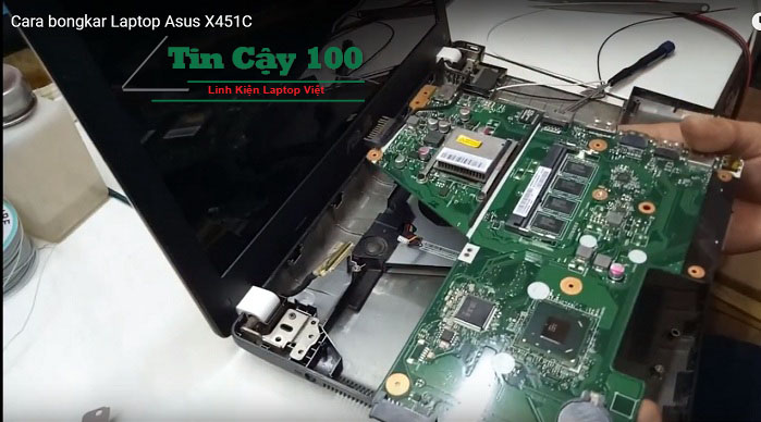 Thể hiện khe cắm ram laptop Asus X451