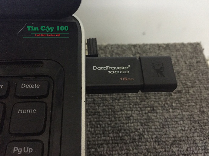 Chuẩn kết nối là cổng USB 2.0, USB 3.0, USB 3.1